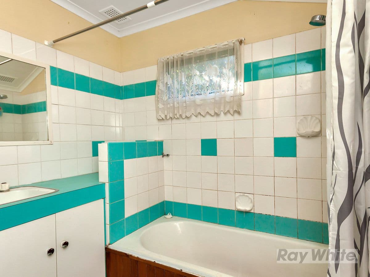 31 Law Street South, REDBANK QLD 4301, Redbank - Thumbnail 7