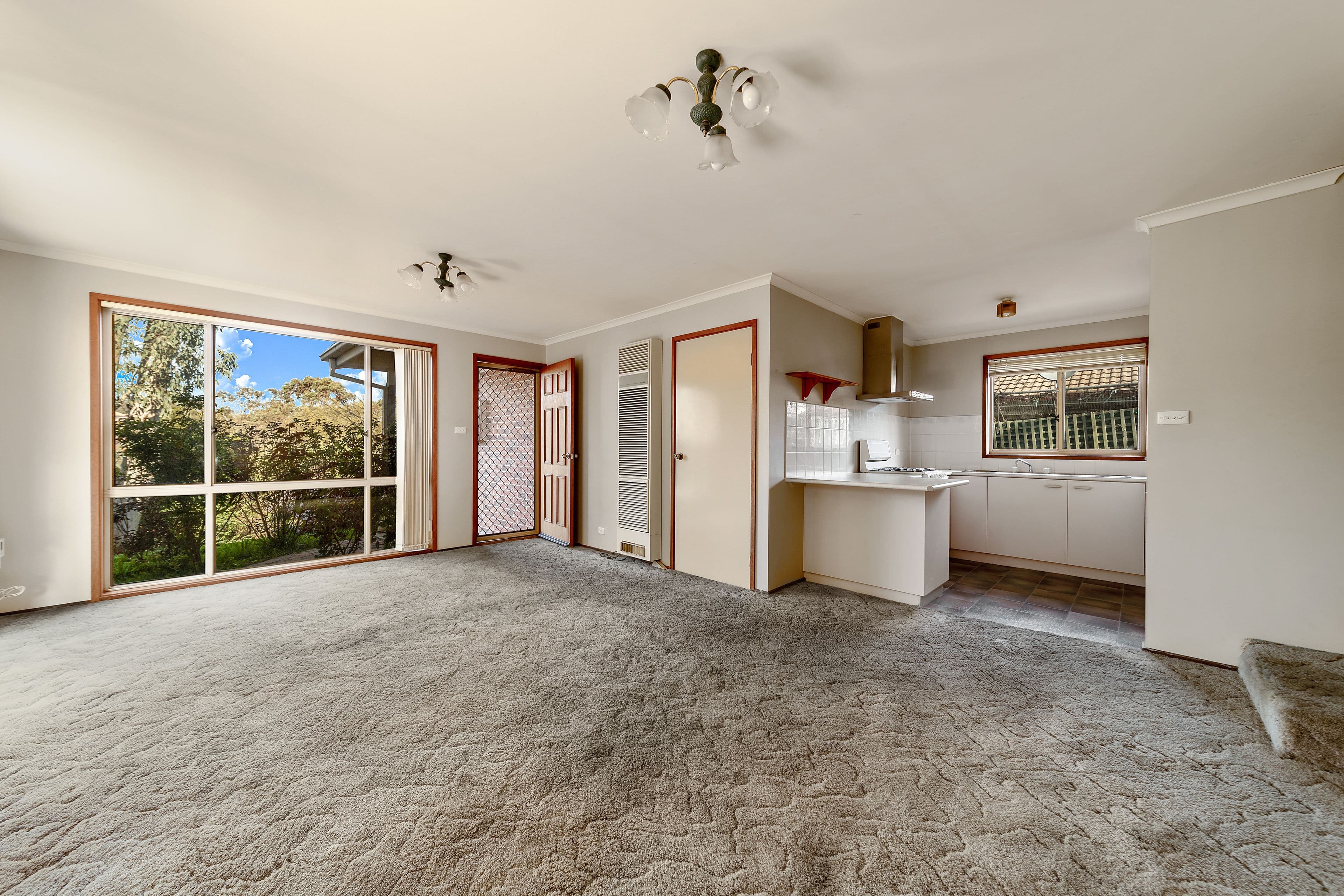2 Aroona Court, Ngunnawal ACT 2913, Ngunnawal - Thumbnail 4