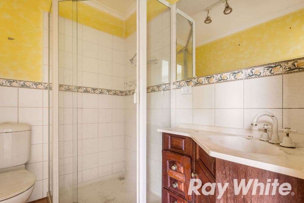10 Jindalee Avenue, Yallambie VIC 3085, Yallambie - Thumbnail 4