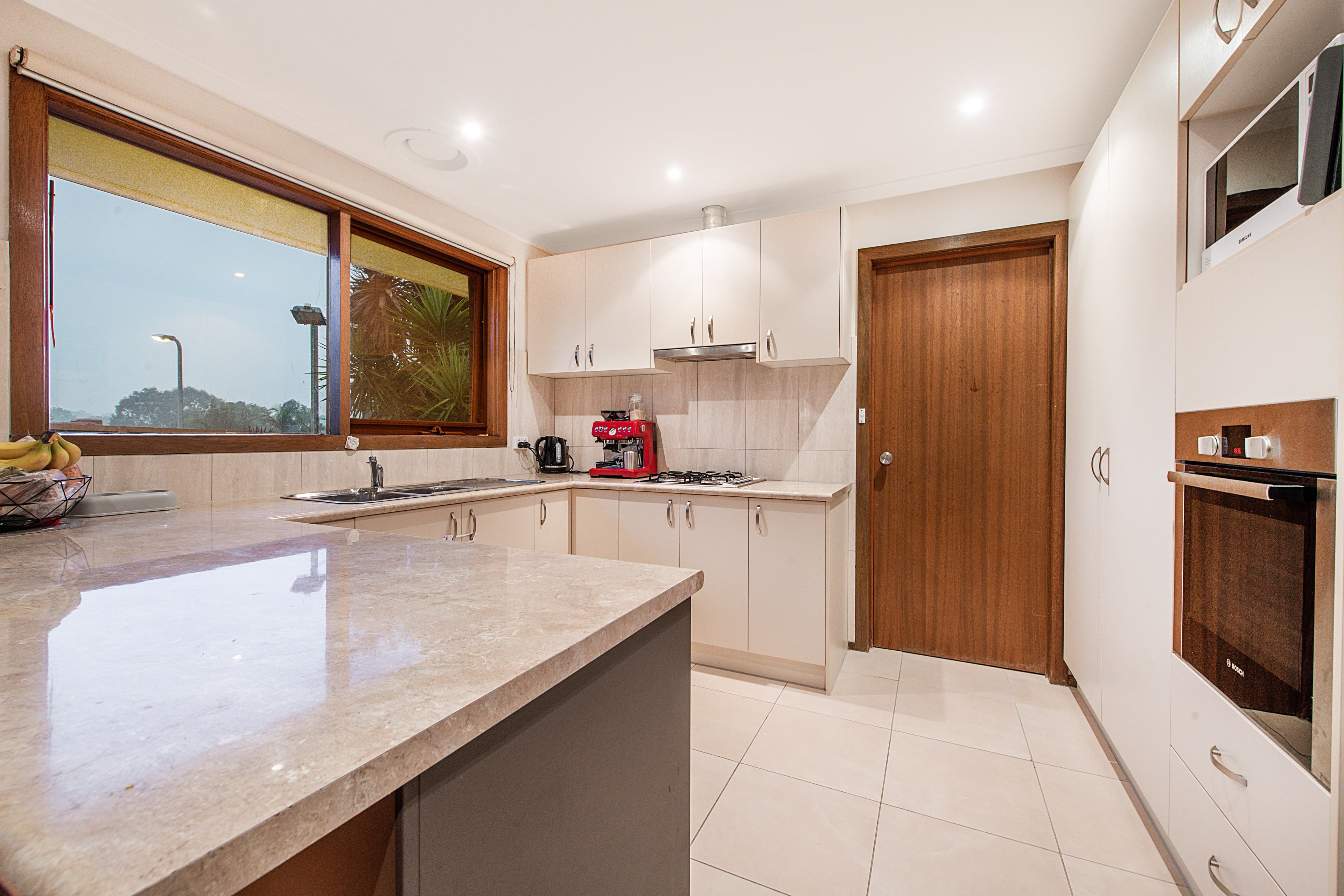 1 Murray Crescent, Rowville VIC 3178, Rowville - Thumbnail 5
