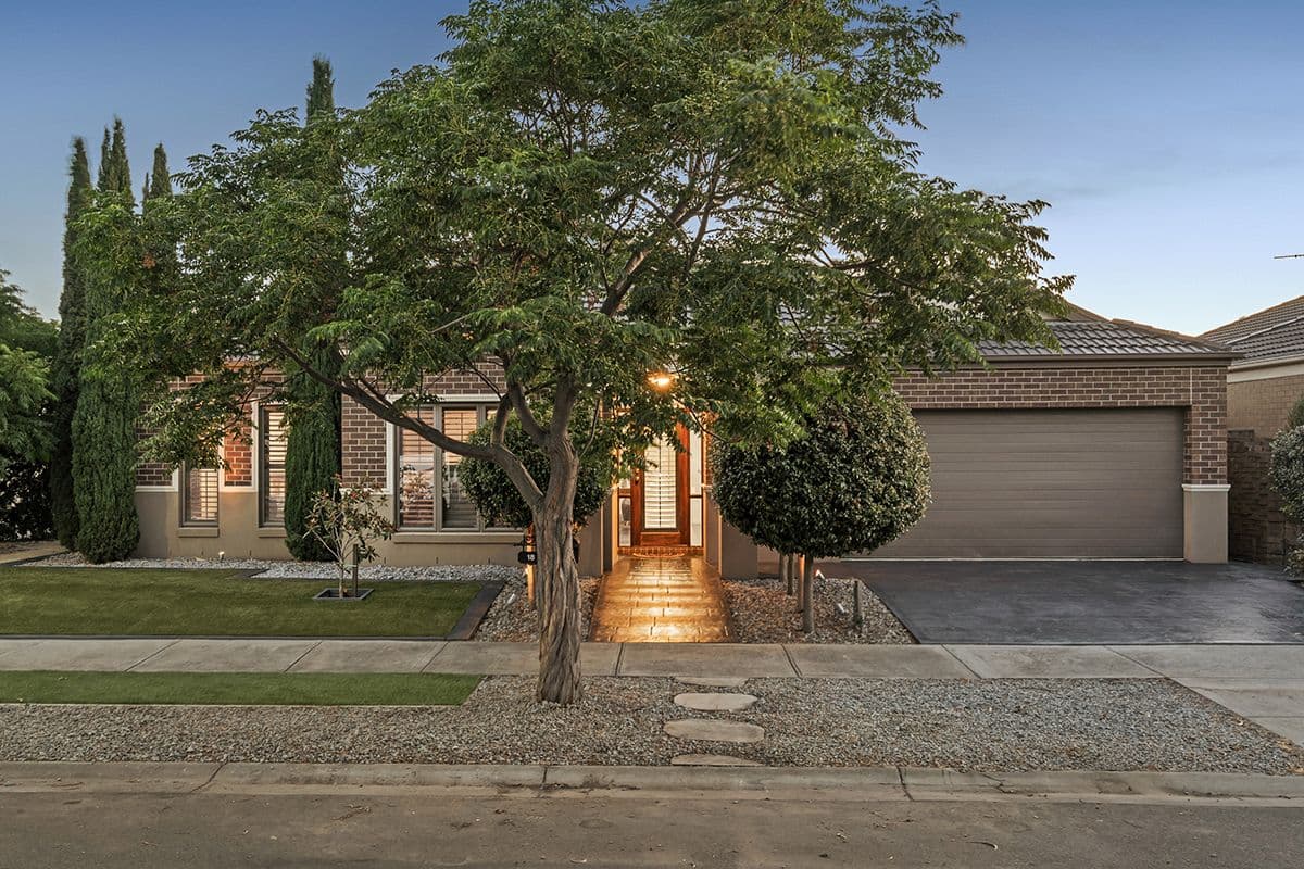18 Gainsborough Drive, Craigieburn VIC 3064, Craigieburn - Image 1