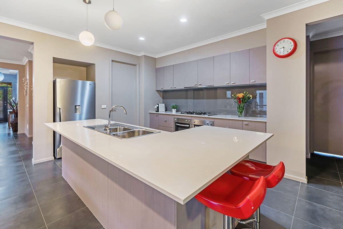 18 Gainsborough Drive, Craigieburn VIC 3064, Craigieburn - Thumbnail 5