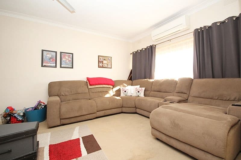 58 Francis Street, Horsham VIC 3400, Horsham - Thumbnail 2