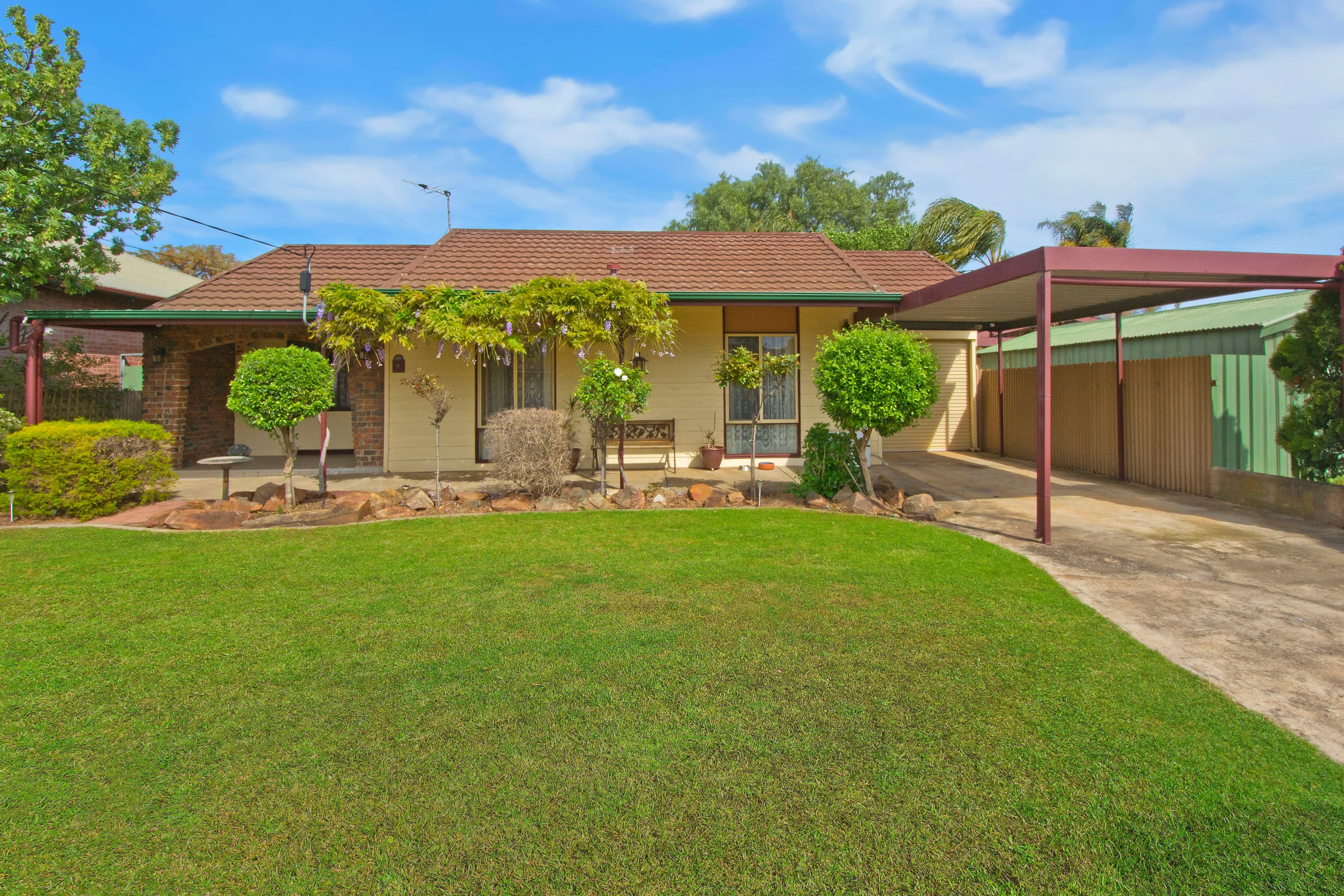 4 Hallville Street, Seaton SA 5023, Seaton - Thumbnail 2