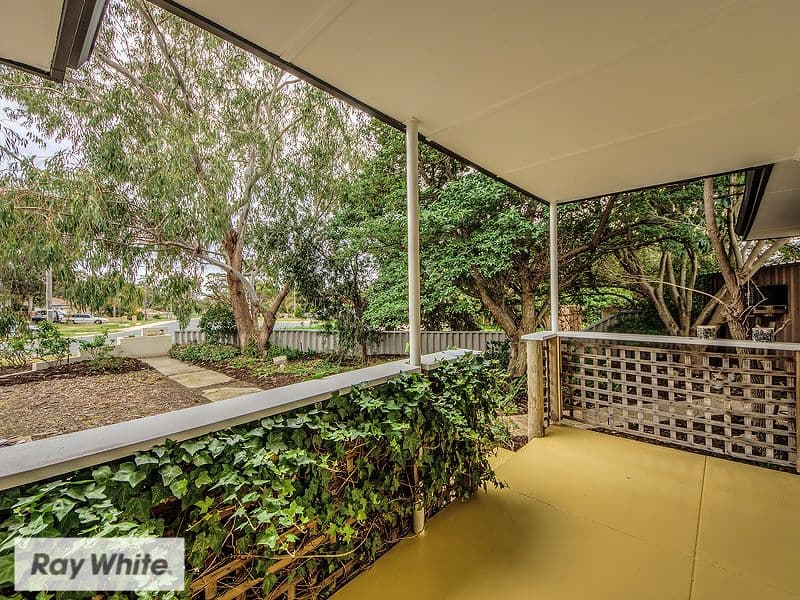 49 Curtis Way, Girrawheen WA 6064, Girrawheen - Thumbnail 4