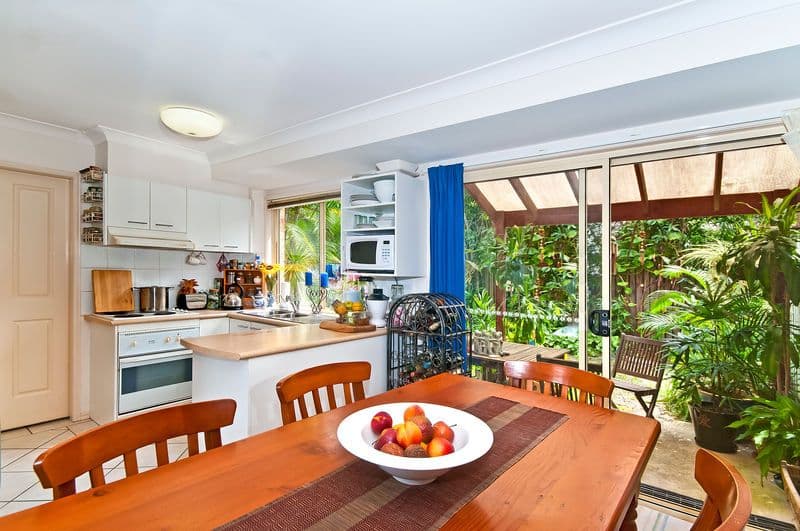 9 Kingia Court, BURLEIGH HEADS QLD 4220, Burleigh Heads - Thumbnail 3