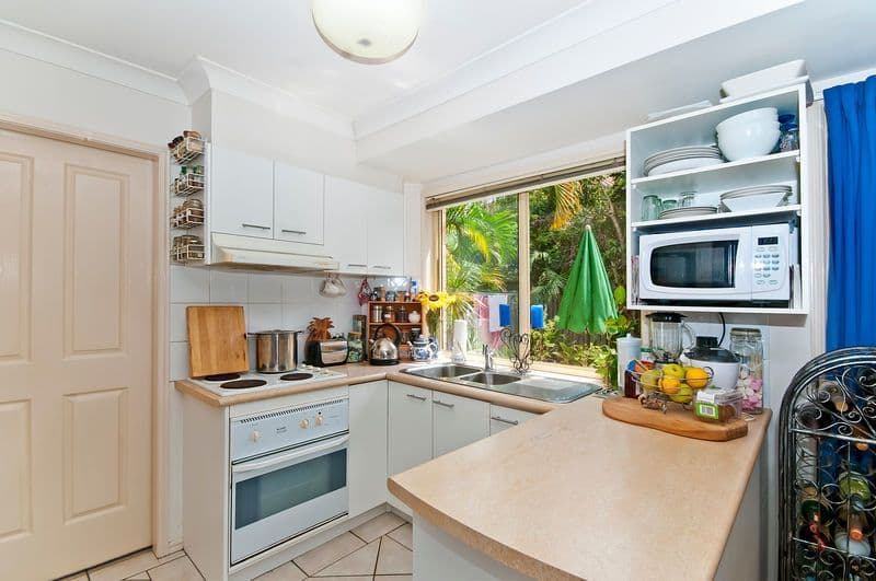 9 Kingia Court, BURLEIGH HEADS QLD 4220, Burleigh Heads - Thumbnail 7