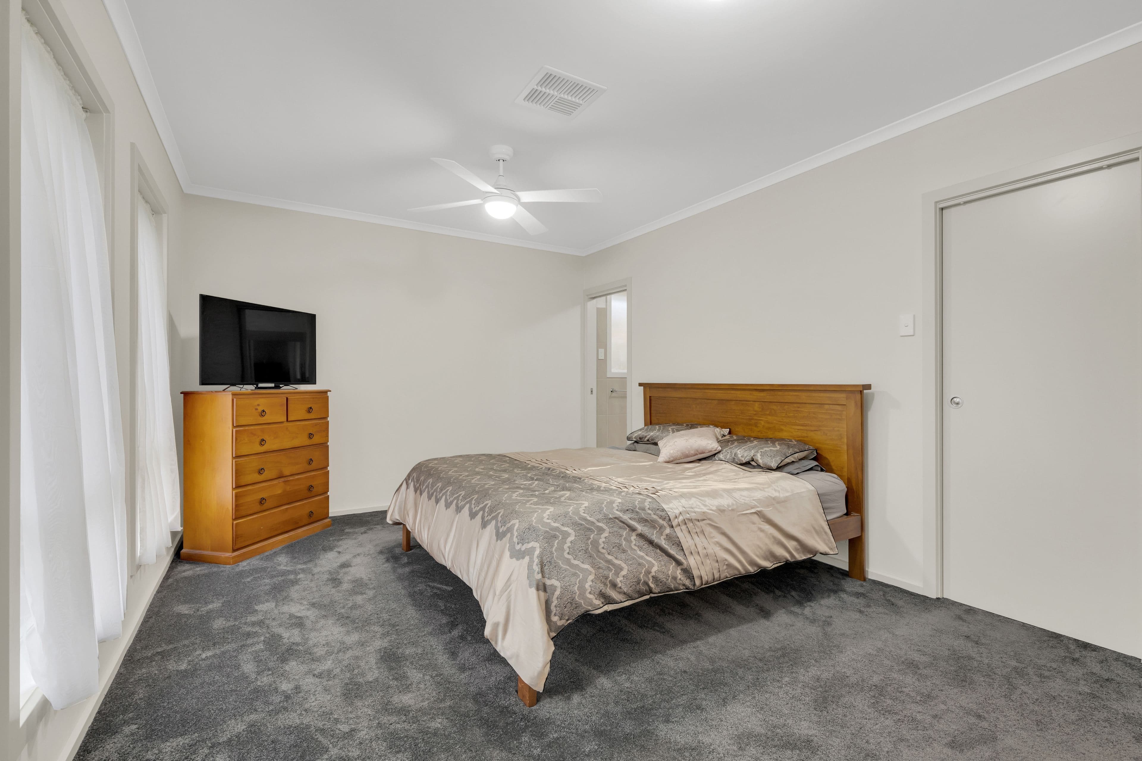 6 Apsley Close, Angle Vale SA 5117, Angle Vale - Thumbnail 5
