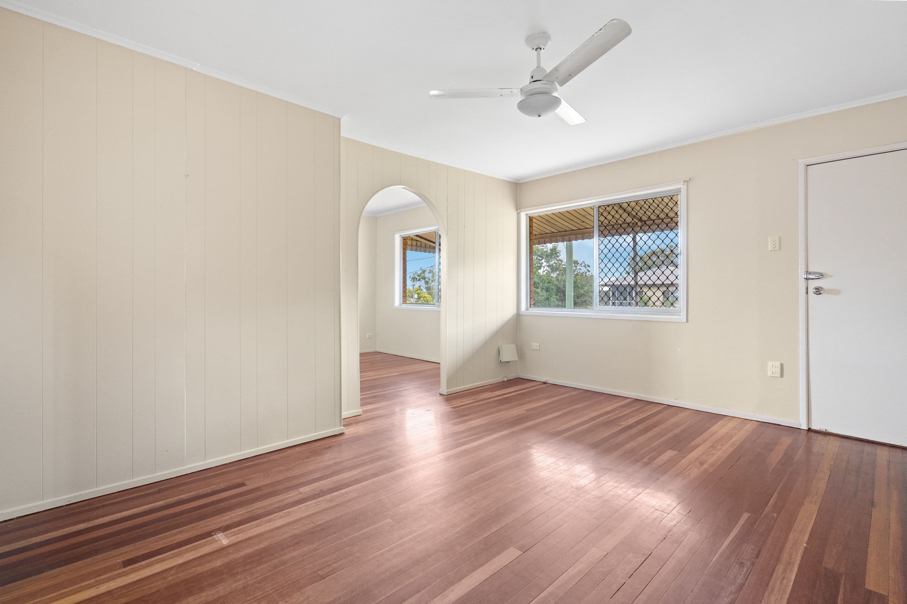 25 Harold Street, Bundamba QLD 4304, Bundamba - Thumbnail 2