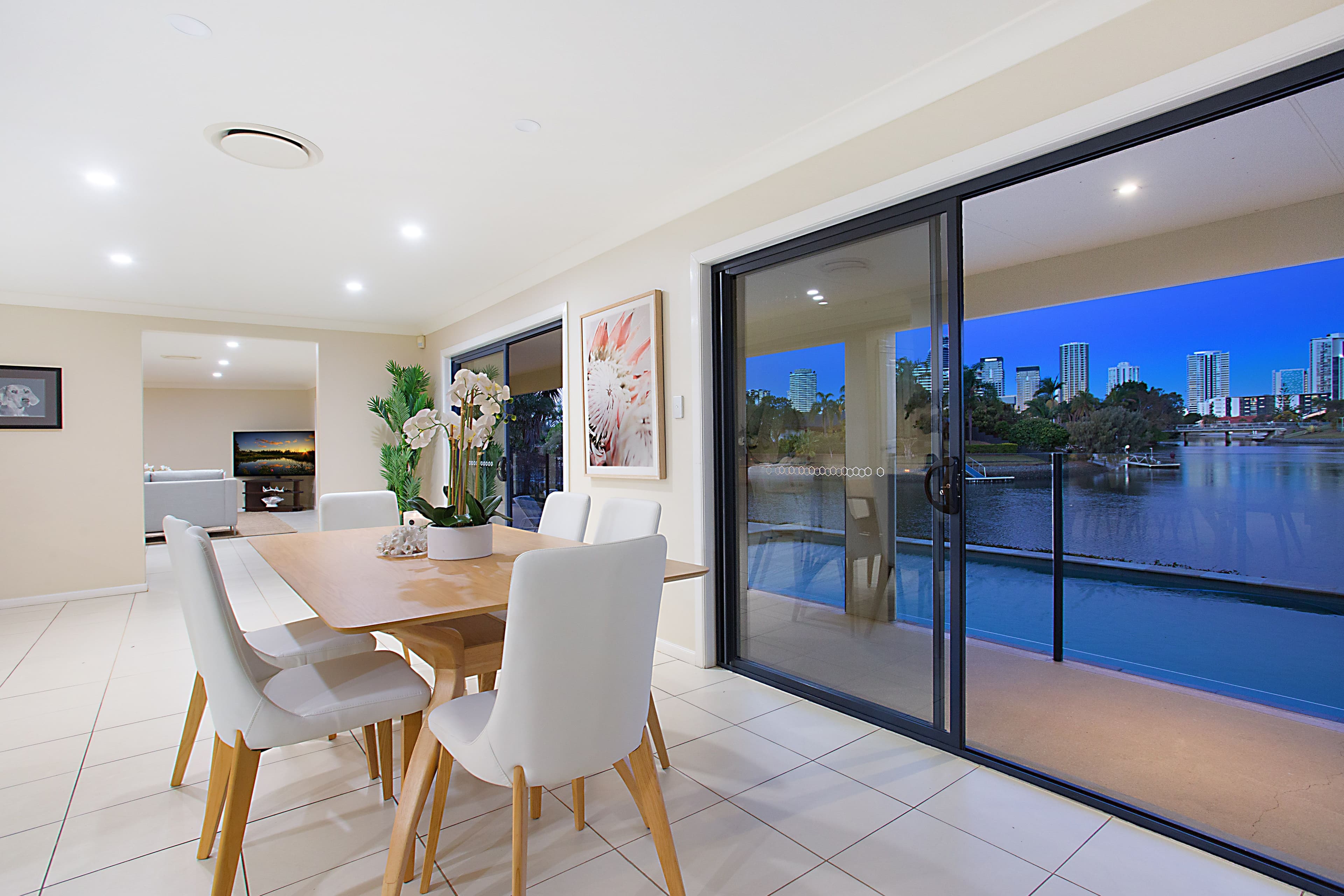 22 Maureen Court, Broadbeach Waters QLD 4218, Broadbeach Waters - Thumbnail 3