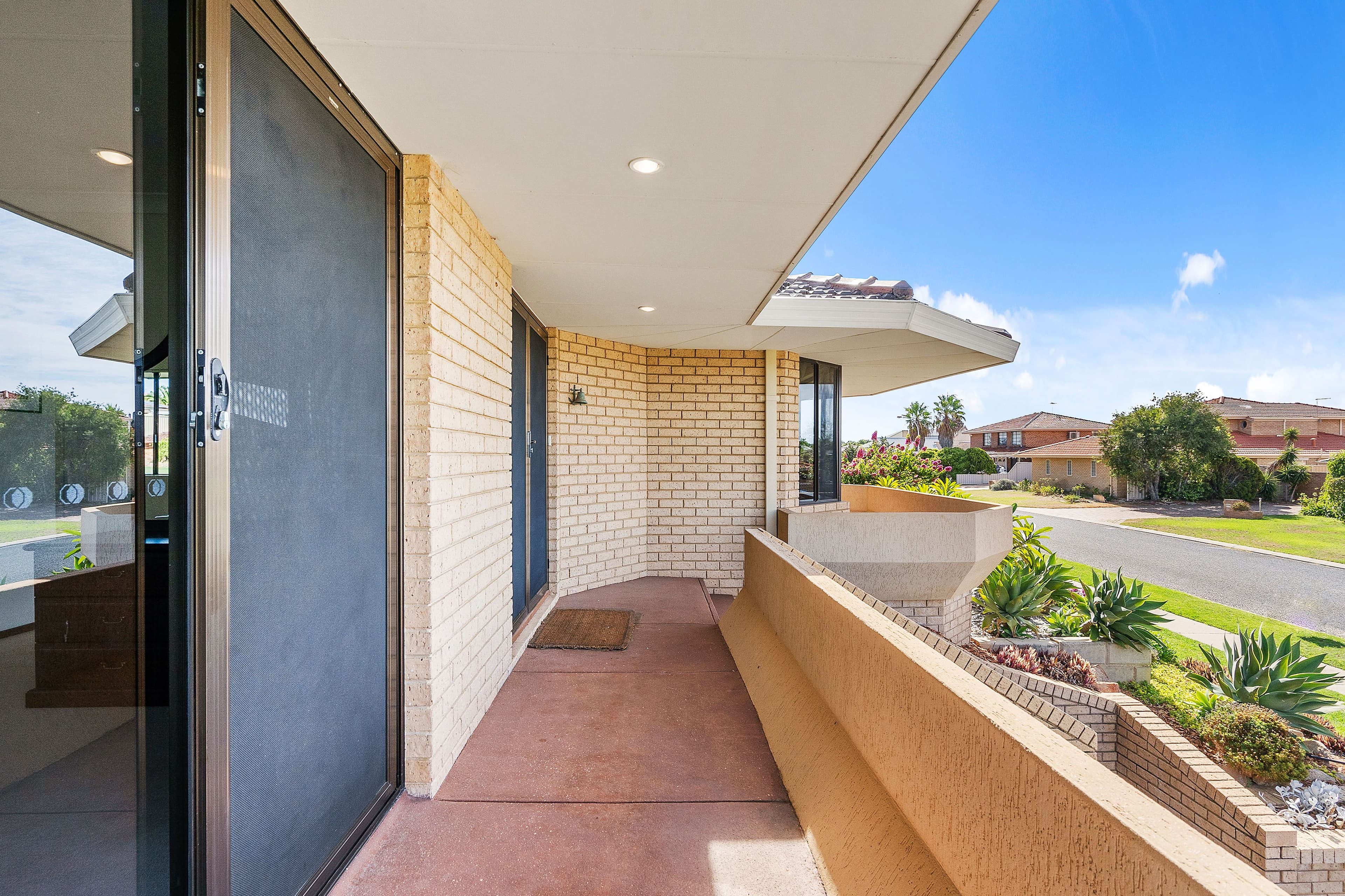42 Chandler Road, Sorrento WA 6020, Sorrento - Thumbnail 3