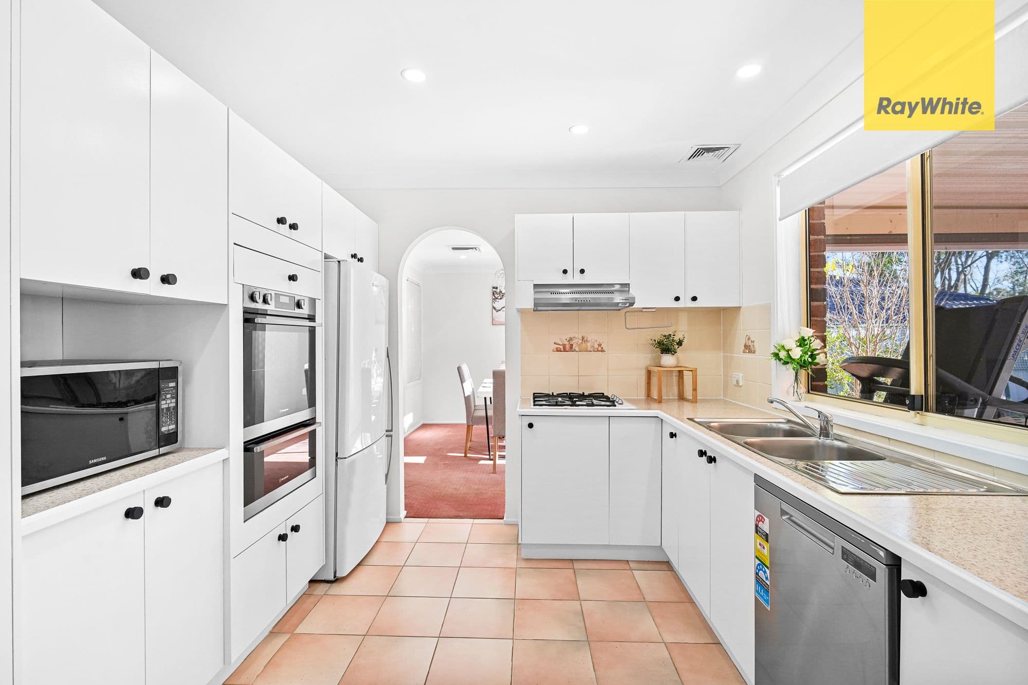 5 Falcon Crescent, Claremont Meadows NSW 2747, Claremont Meadows - Thumbnail 2