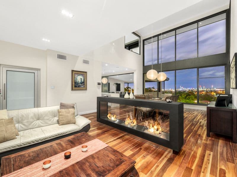 70 Kneale Street, Holland Park West QLD 4121, Holland Park West - Image 1