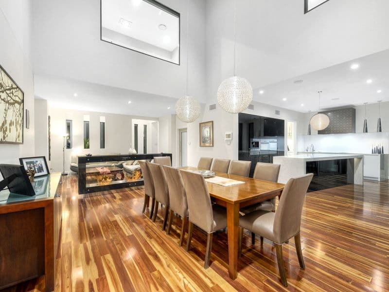 70 Kneale Street, Holland Park West QLD 4121, Holland Park West - Thumbnail 3