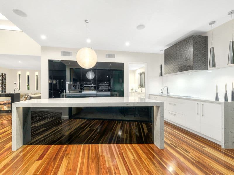70 Kneale Street, Holland Park West QLD 4121, Holland Park West - Thumbnail 6