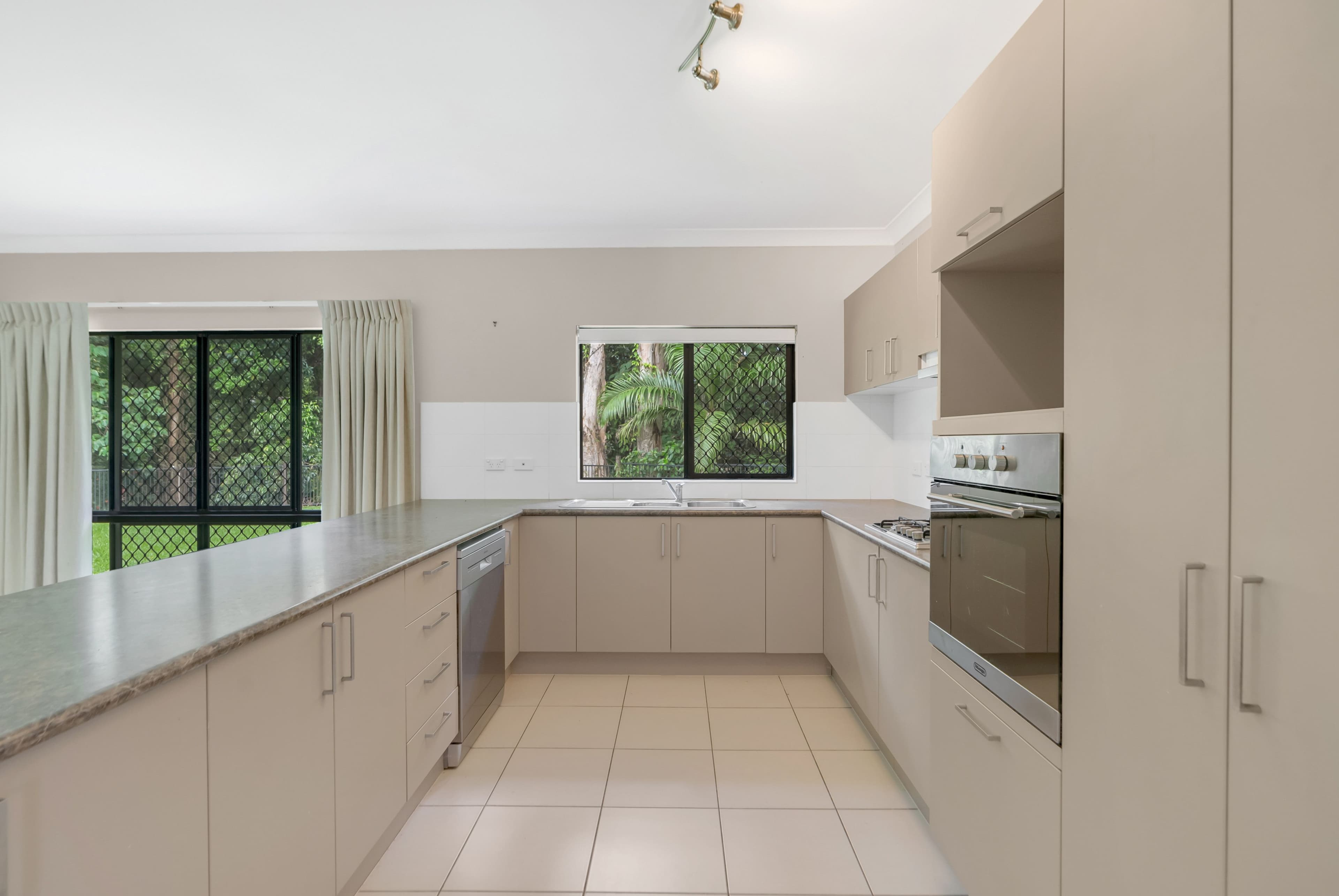 12 Petrie Close, Kewarra Beach QLD 4879, Kewarra Beach - Thumbnail 8