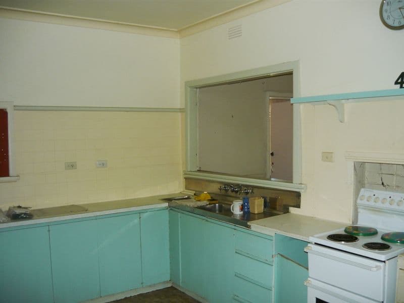 413 McDonald Road, LAVINGTON NSW 2641, Lavington - Thumbnail 3