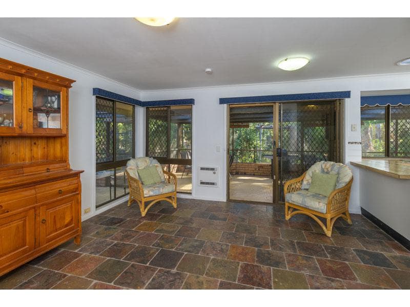 17 Illawong Way,  Karana Downs, Karana Downs - Thumbnail 4