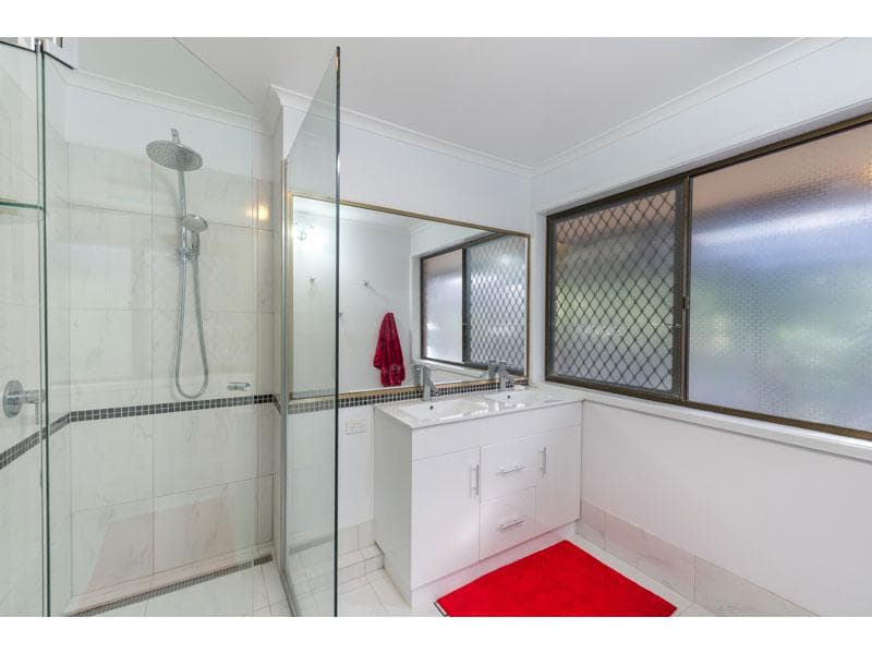 17 Illawong Way,  Karana Downs, Karana Downs - Thumbnail 7