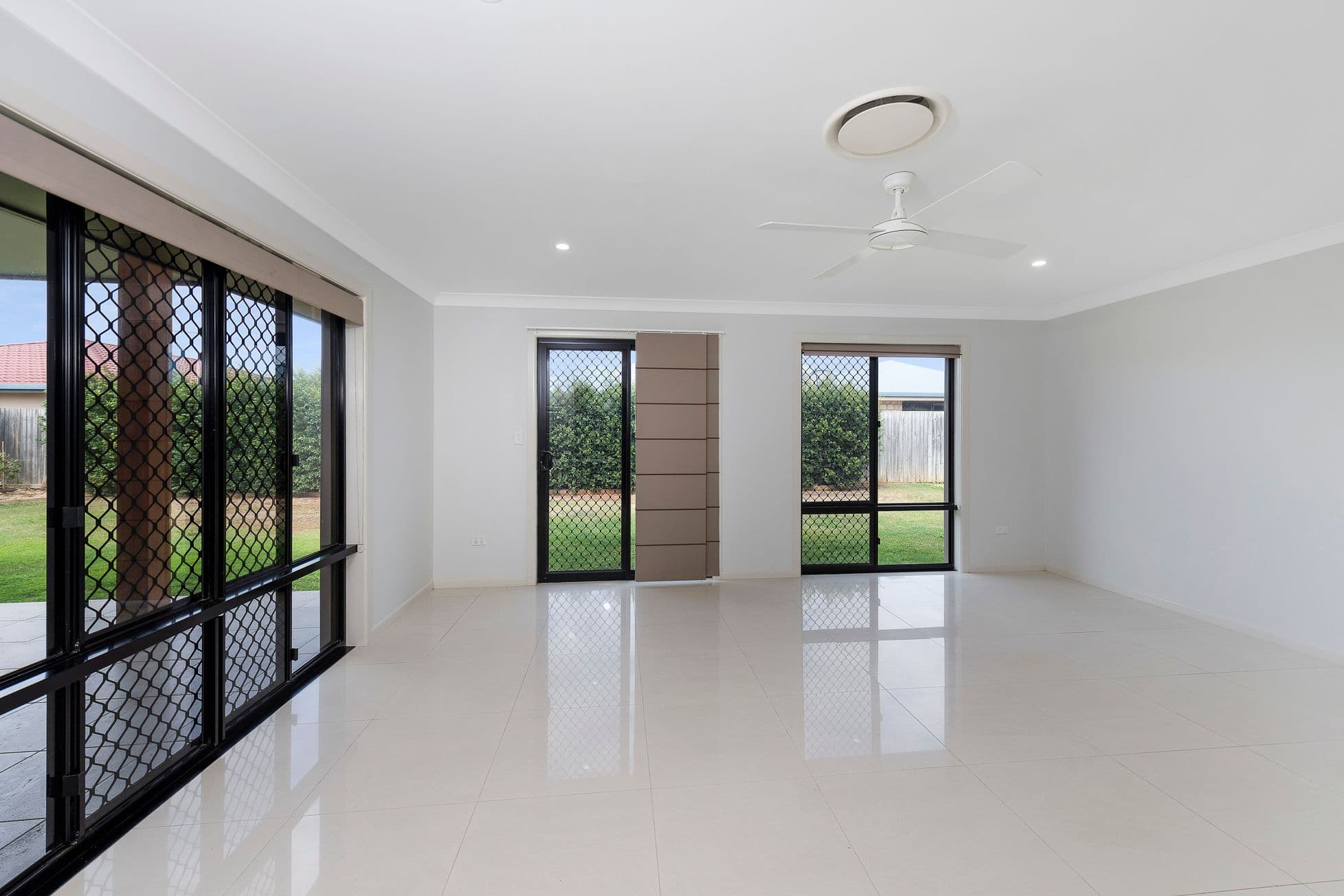 13 Leon Place, Coral Cove QLD 4670, Coral Cove - Thumbnail 8