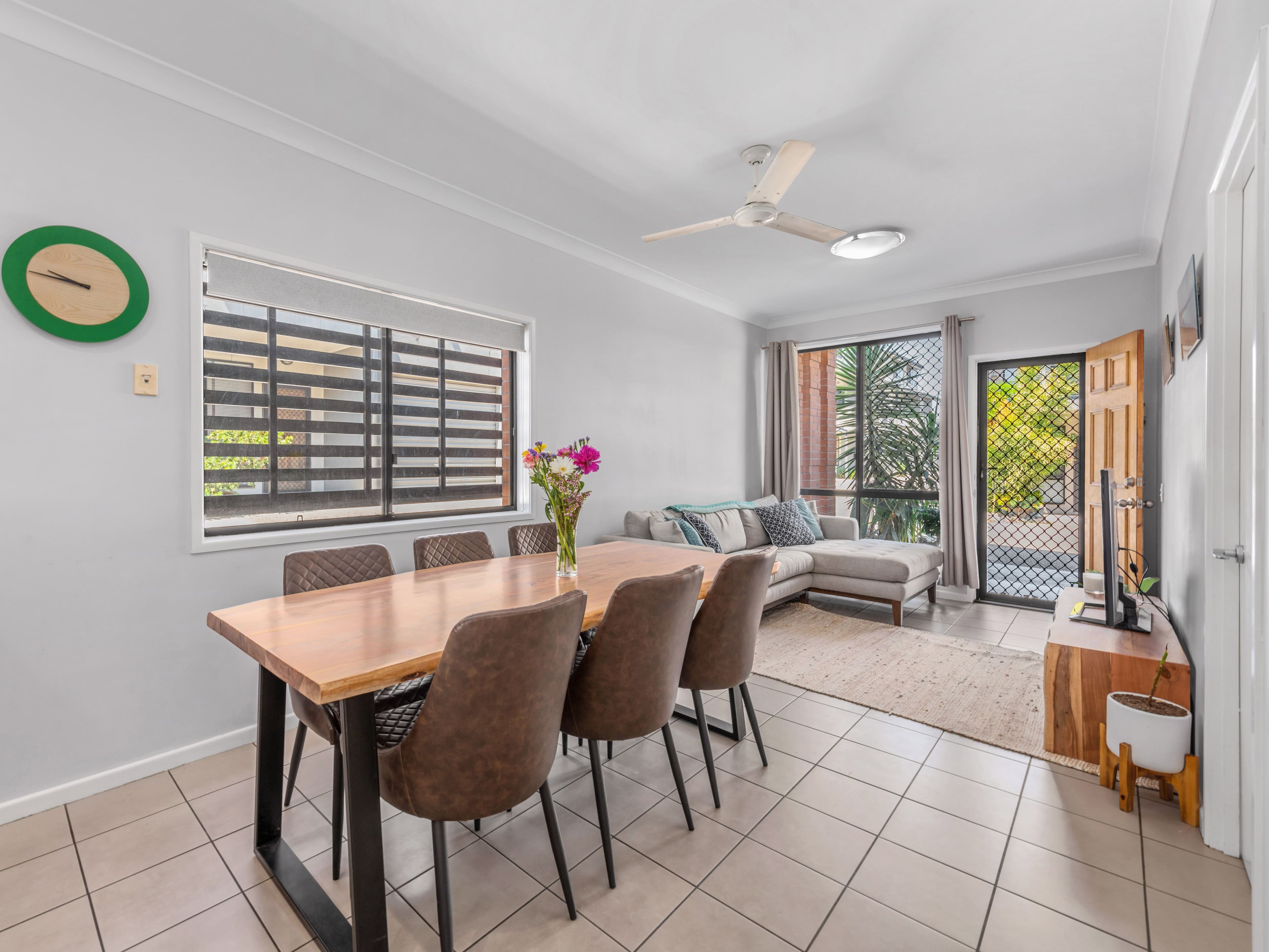 11 Cardross Street, Yeronga QLD 4104, Yeronga - Thumbnail 5