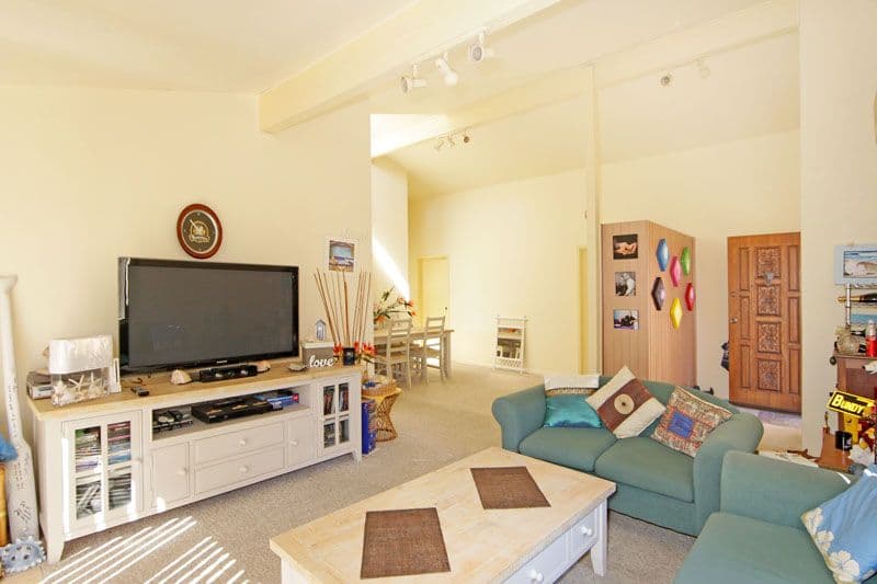 17 Mawson Drive, KILLARNEY VALE NSW 2261, Killarney Vale - Thumbnail 3