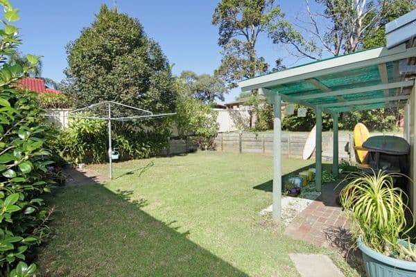 17 Mawson Drive, KILLARNEY VALE NSW 2261, Killarney Vale - Thumbnail 8