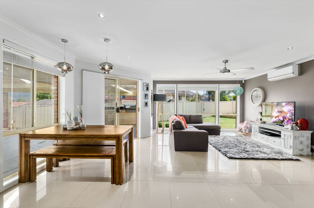 6 Kirriemuir Glen, Horsley - Thumbnail 4