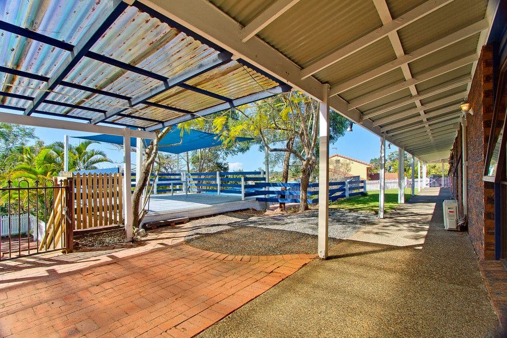 7 Pinecone Court, ELANORA QLD 4221, Elanora - Thumbnail 4