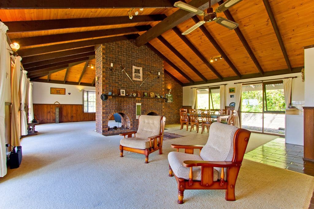 7 Pinecone Court, ELANORA QLD 4221, Elanora - Thumbnail 5