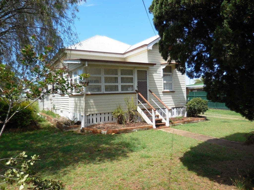 21 Knight, Kingaroy QLD 4610, Kingaroy - Image 1