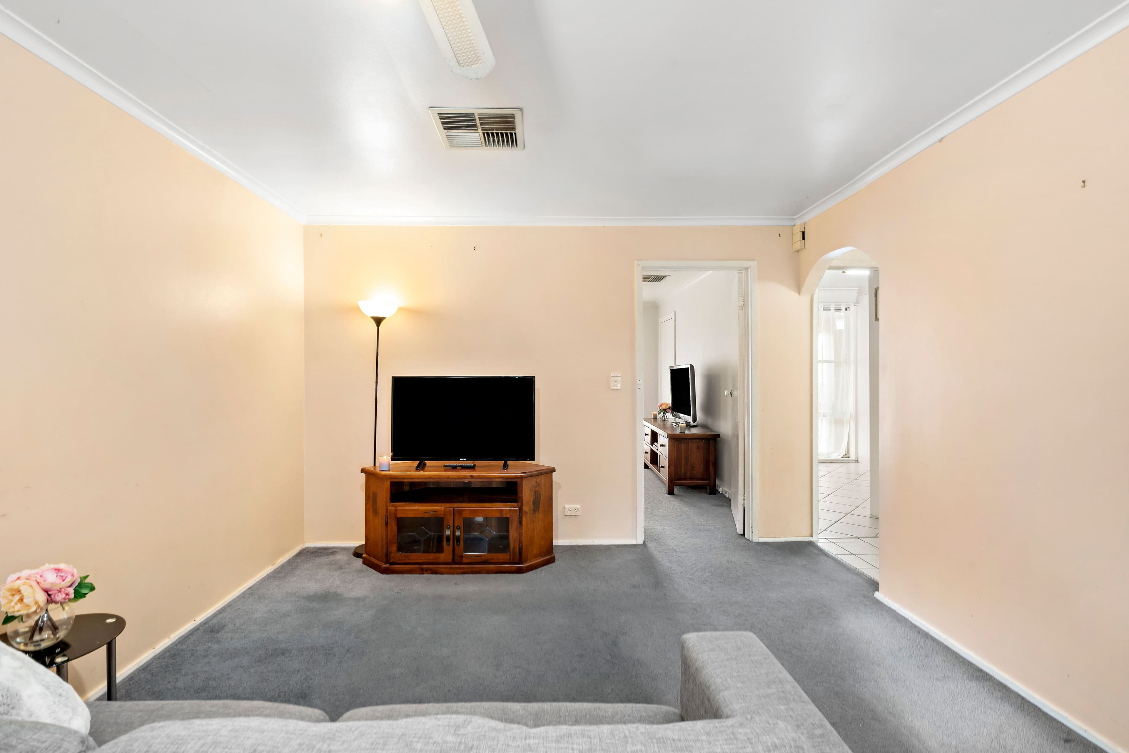 15 Whitewood Street, Frankston North VIC 3200, Frankston North - Thumbnail 2