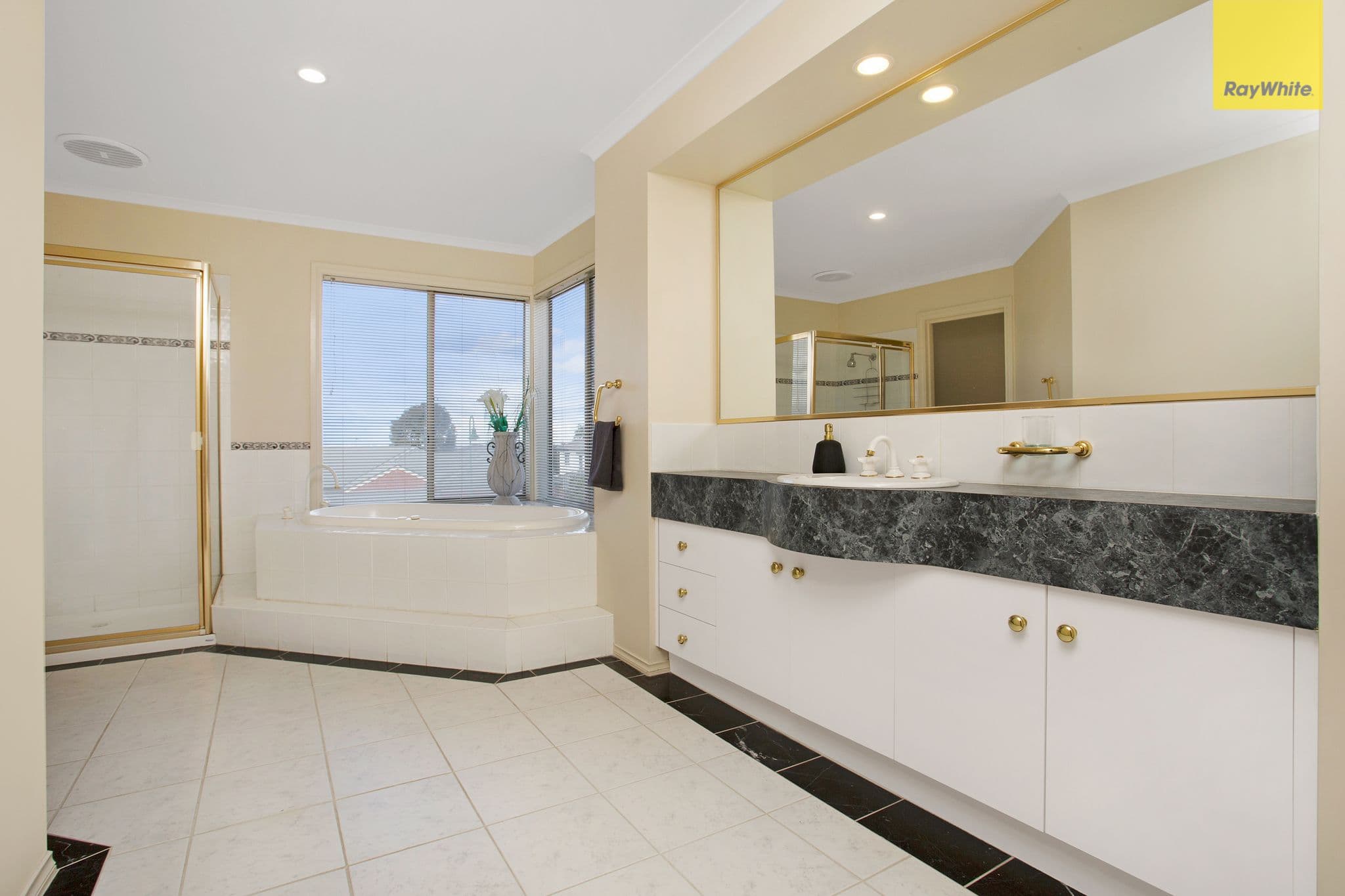 3 Bramshaw Crescent, Hillside VIC 3037, Hillside - Thumbnail 7