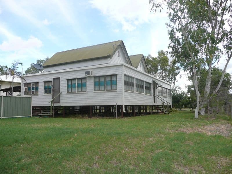 BARCALDINE QLD 4725, Barcaldine - Image 1