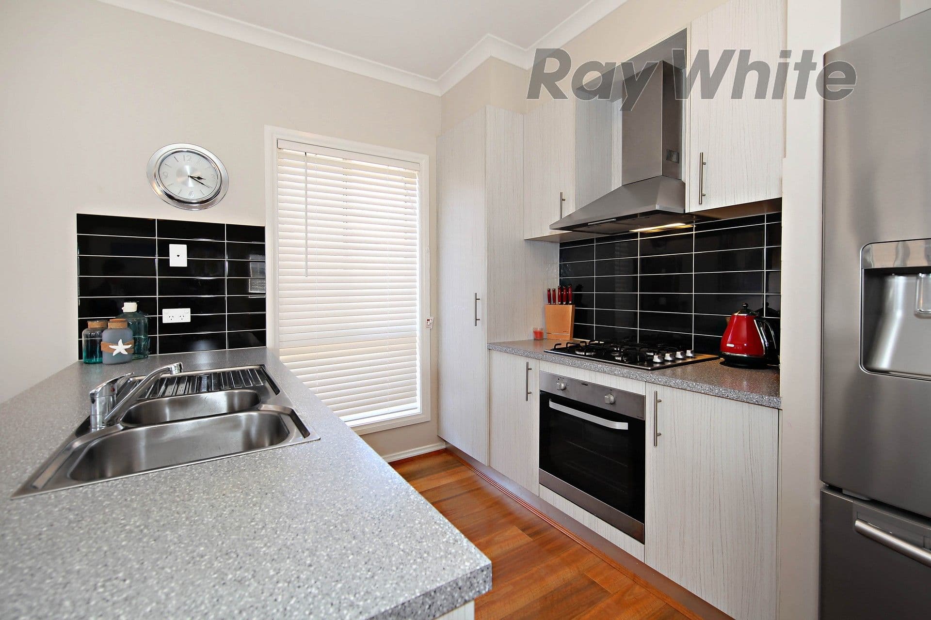 11 Michael Place, Point Cook VIC 3030, Point Cook - Thumbnail 3