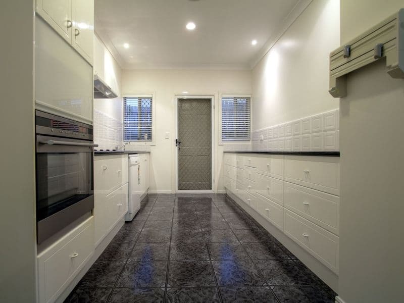 25 Manmarra Crescent, EIGHT MILE PLAINS QLD 4113, Eight Mile Plains - Thumbnail 3