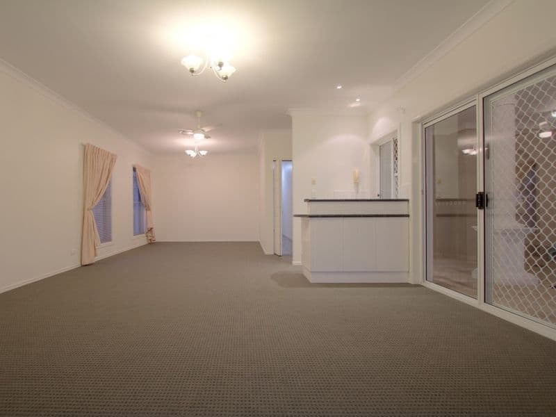25 Manmarra Crescent, EIGHT MILE PLAINS QLD 4113, Eight Mile Plains - Thumbnail 5