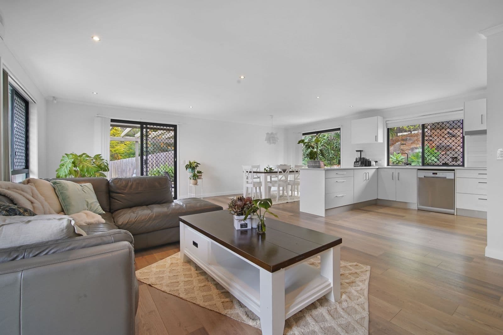 40 Broadway Drive, Oxenford QLD 4210, Oxenford - Thumbnail 3