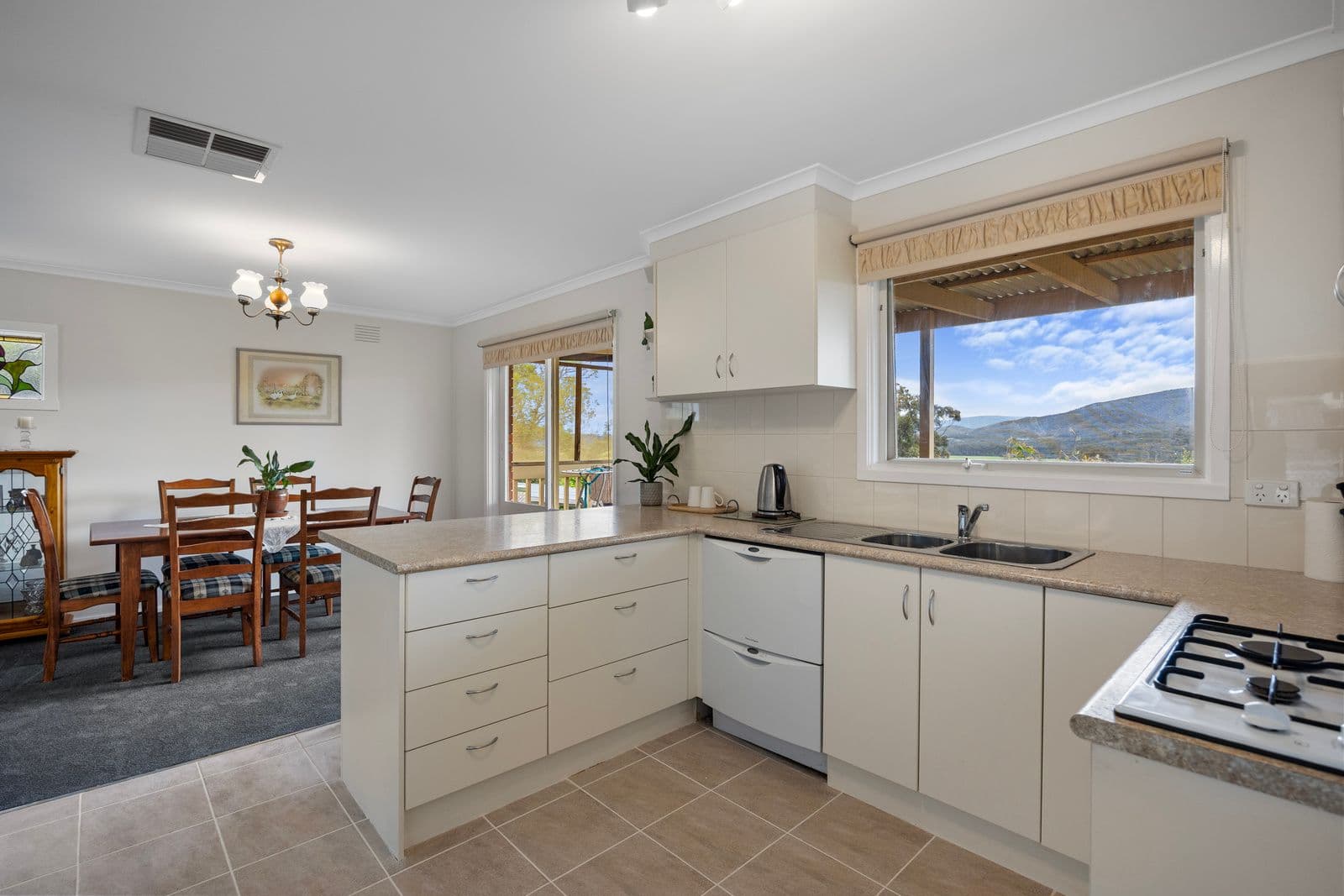 10 View Street, Woori Yallock VIC 3139, Woori Yallock - Thumbnail 4
