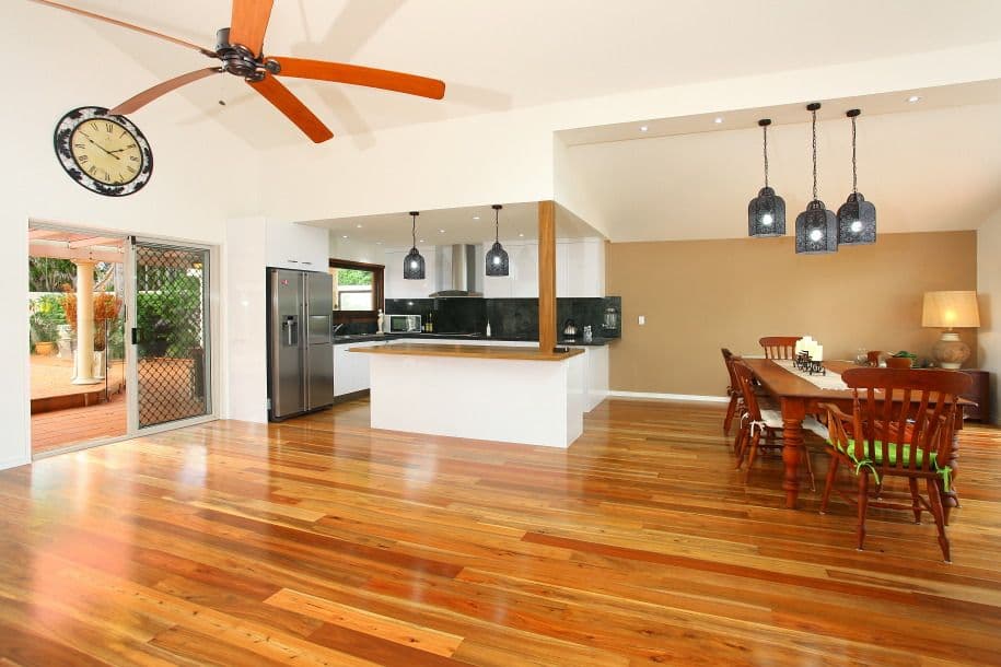 9 McCleary Street, SORRENTO QLD 4217, Sorrento - Thumbnail 3