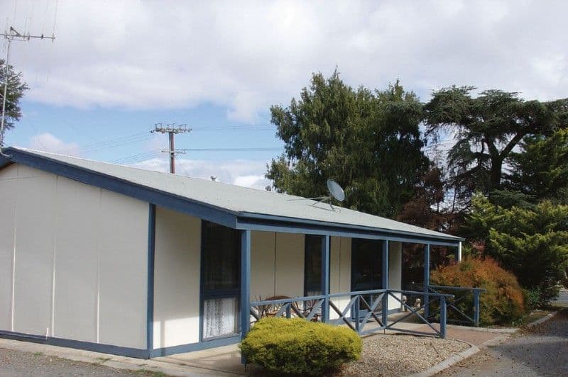 25 Laidlaw Street, YASS NSW 2582, Yass - Image 1