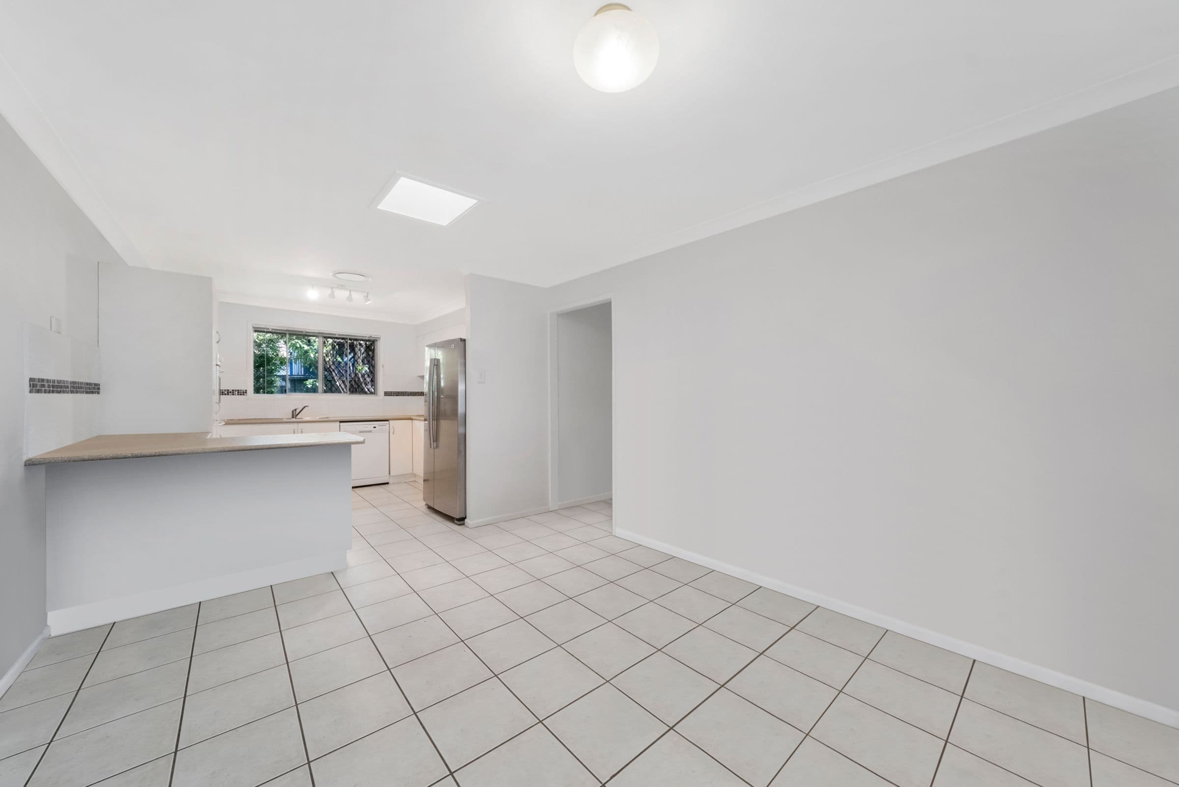 12 Newport Drive, Newport QLD 4020, Newport - Thumbnail 4