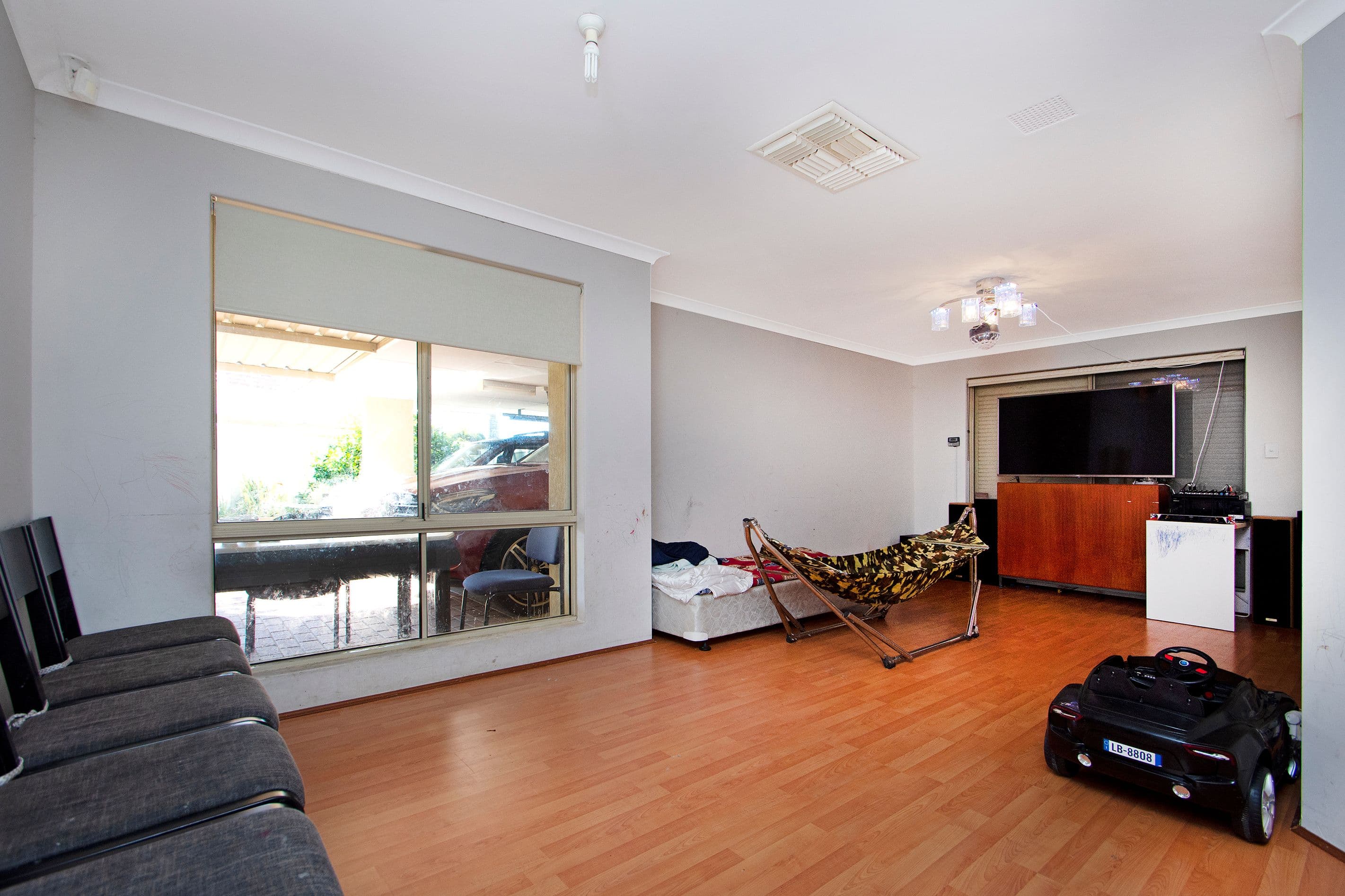 117 Hamelin Drive, Ballajura WA 6066, Ballajura - Thumbnail 5