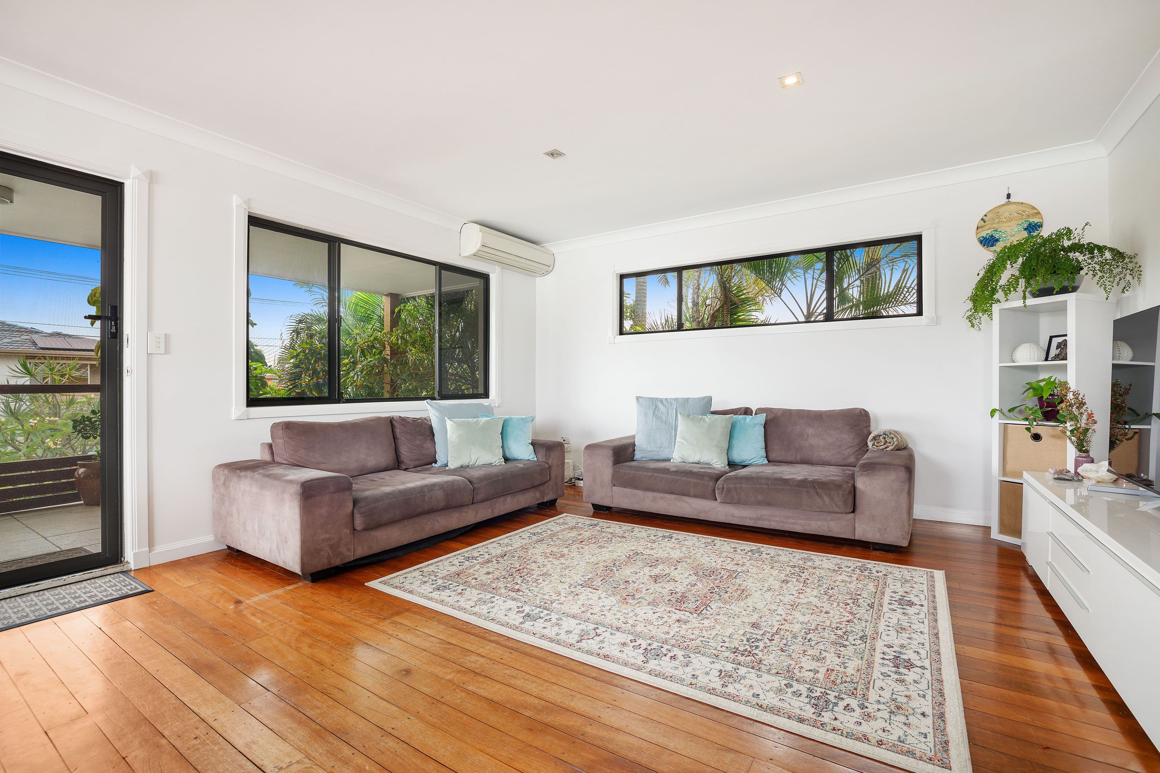11 Warrina Crescent, Burleigh Waters QLD 4220, Burleigh Waters - Thumbnail 7