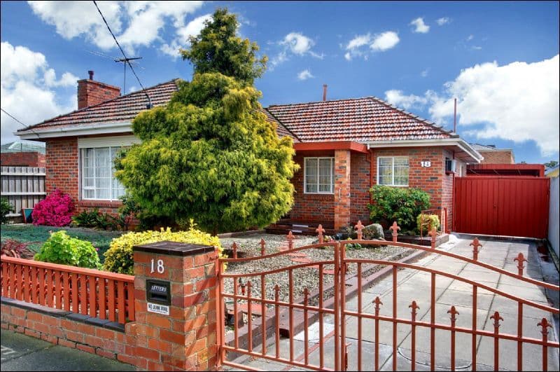 18 Winona Grove, PASCOE VALE SOUTH VIC 3044, Pascoe Vale South - Image 1