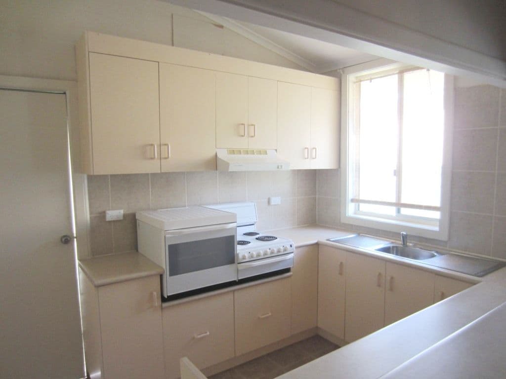 56 Gundagai Road, COOTAMUNDRA NSW 2590, Cootamundra - Thumbnail 2