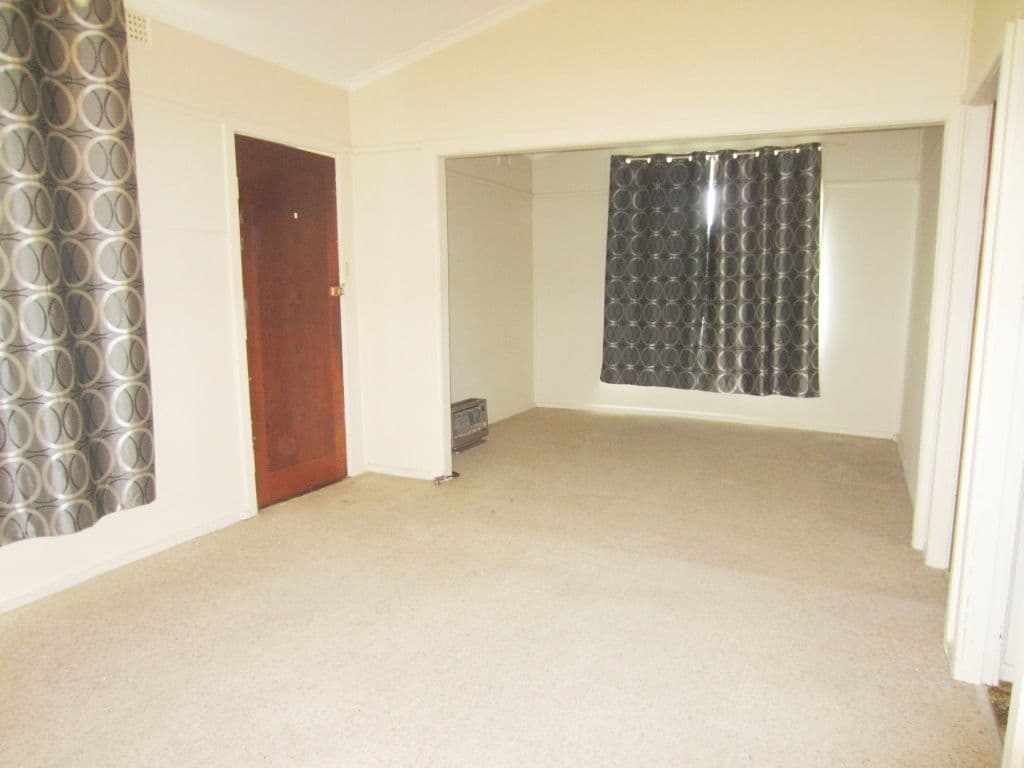 56 Gundagai Road, COOTAMUNDRA NSW 2590, Cootamundra - Thumbnail 4