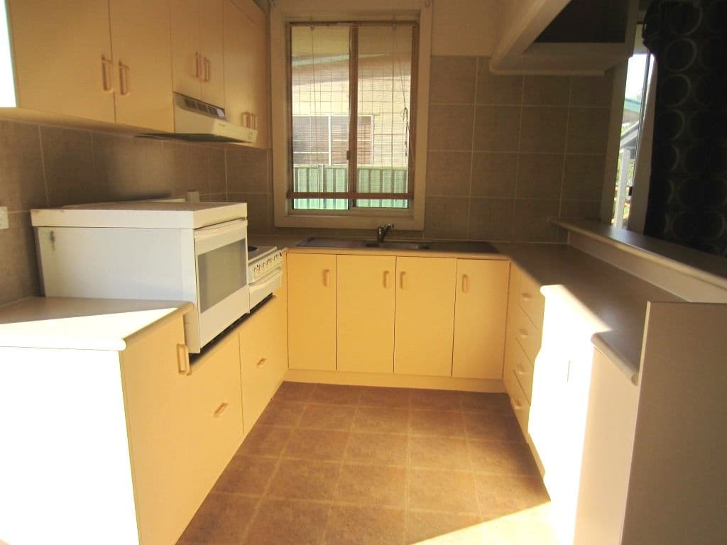 56 Gundagai Road, COOTAMUNDRA NSW 2590, Cootamundra - Thumbnail 8