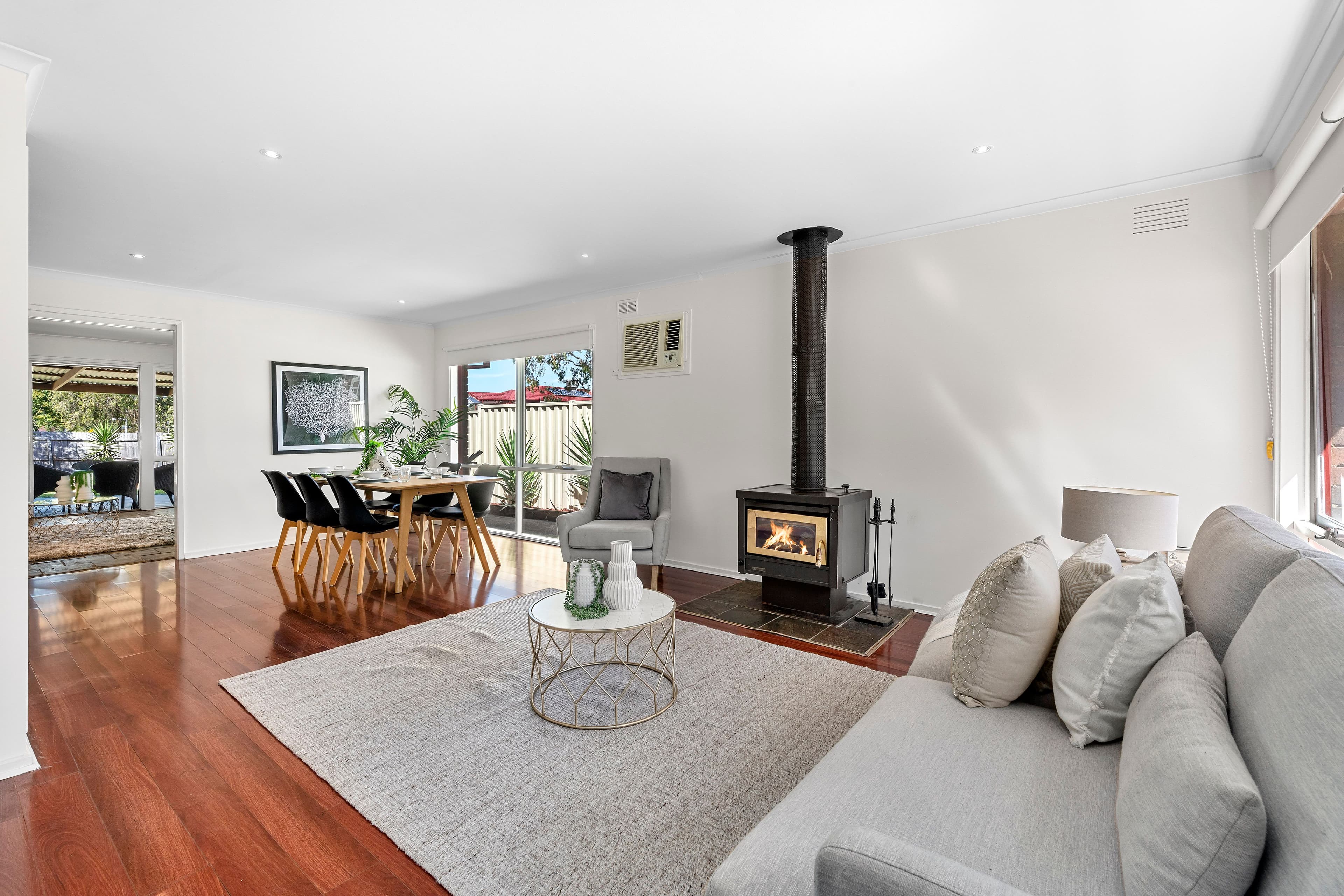 99 Roycroft Avenue, Mill Park VIC 3082, Mill Park - Thumbnail 3