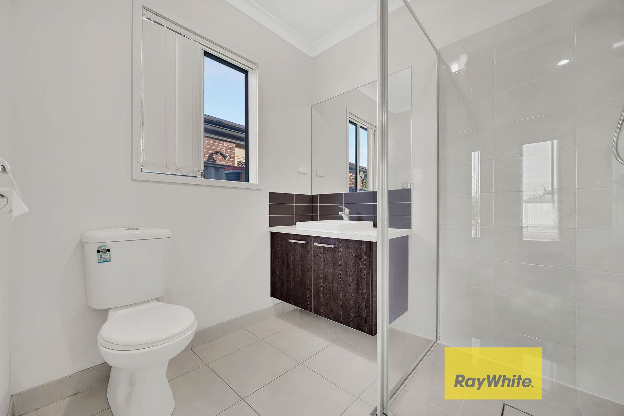 43 Warbler Street, Pakenham VIC 3810, Pakenham - Thumbnail 7